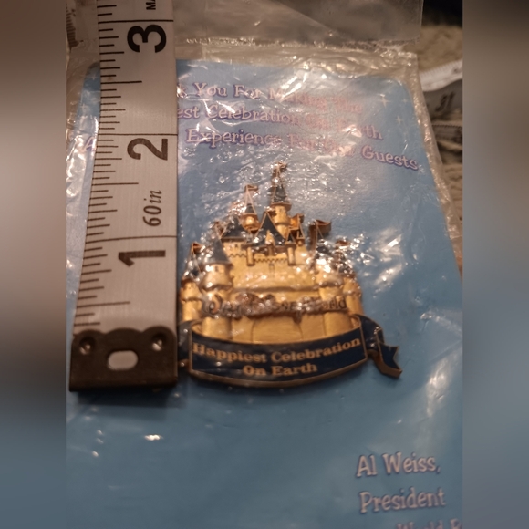 Walt Disney World pin - Picture 3 of 4